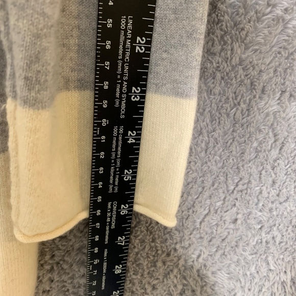 Women’s Open Front Striped Cardigan Sweater Gray White Long Sleeve Pockets Size - Picture 4 of 5